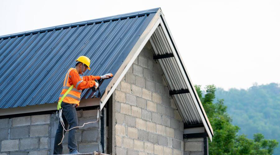 Expert Emergency Roof Repairs services in Alpine, NY